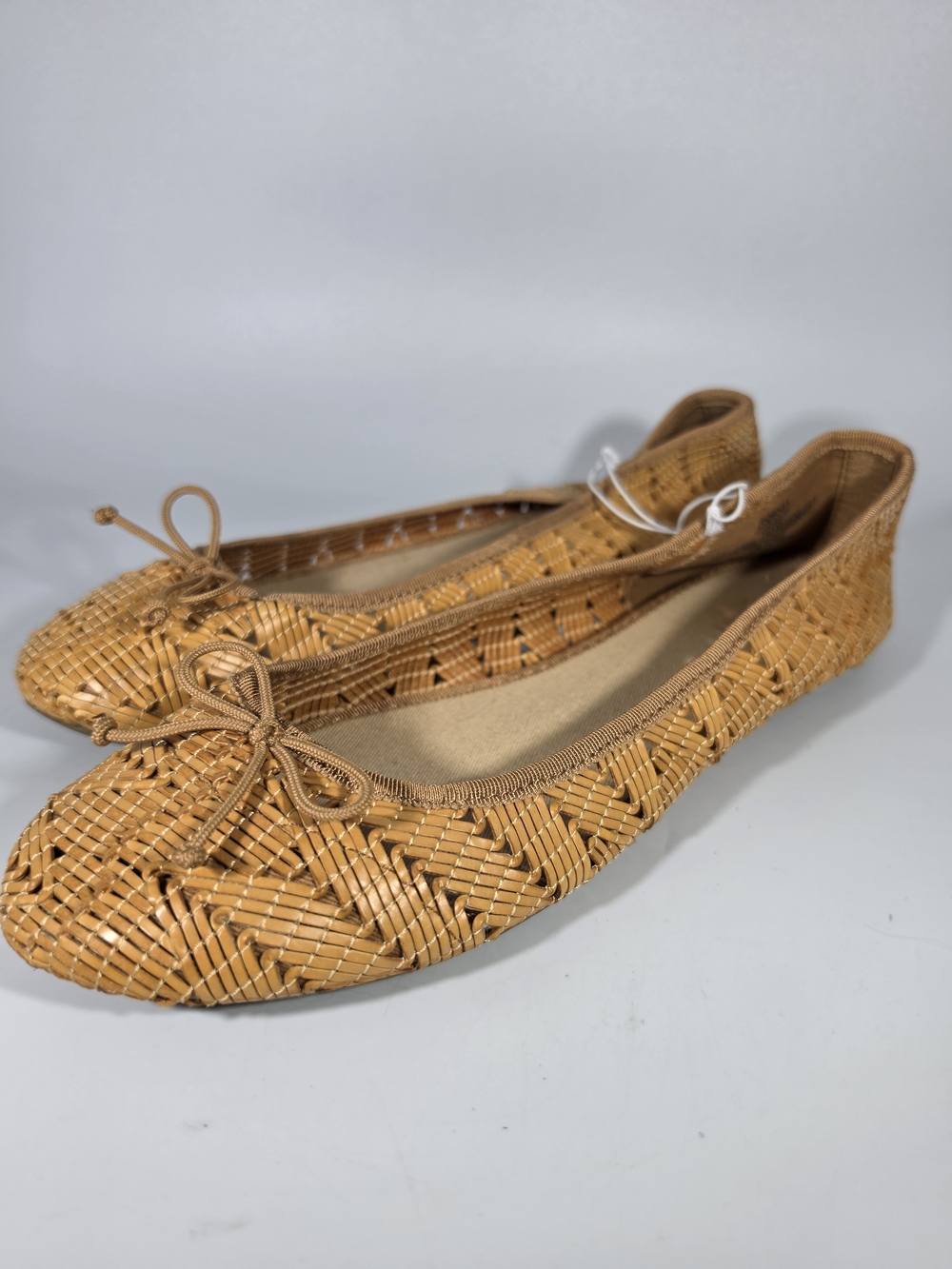 Old Navy Womens Tan Woven Ballet Flats Bow Slip On Comfort Round Toe US 9 NWT